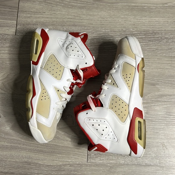 Air Jordan 6 Alternate Hare White & Red (8.5) - Picture 2 of 13
